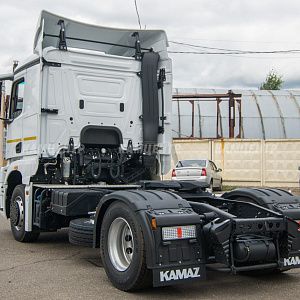 Седельный тягач КАМАЗ 54902-764-49