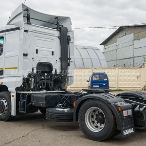 Седельный тягач КАМАЗ 54902-764-49