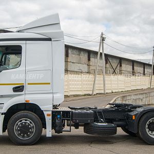 Седельный тягач КАМАЗ 54902-764-49