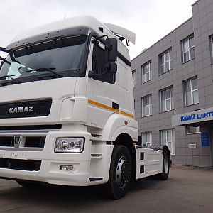 Седельный тягач КамАЗ-5490-001-68