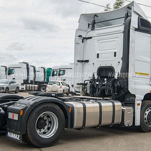 Седельный тягач КАМАЗ 54902-764-49