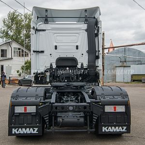 Седельный тягач КАМАЗ 54902-764-49