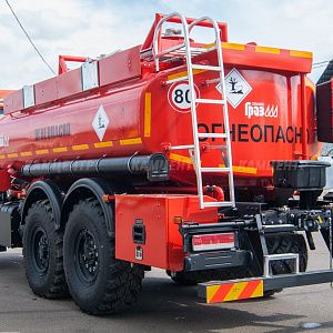 Автотопливозаправщик АТЗ 56167-123027-48 на шасси КАМАЗ-43118-3027-48