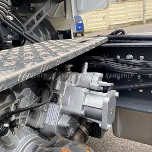 Седельный тягач КАМАЗ 54902-764-49
